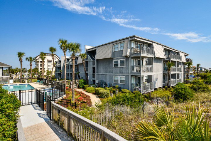 Myrtle Beach Condo Rentals  Oceanfront Resorts & Vacation Rentals